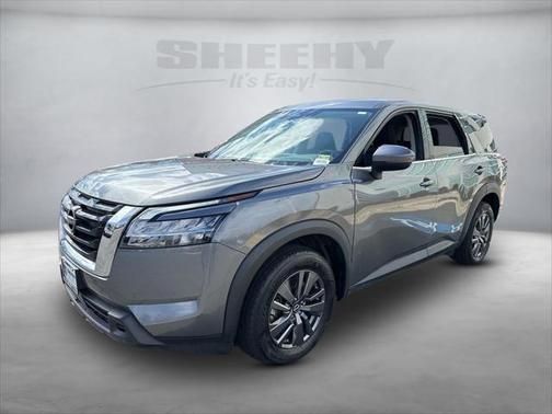 2022 Nissan Pathfinder S 4WD
