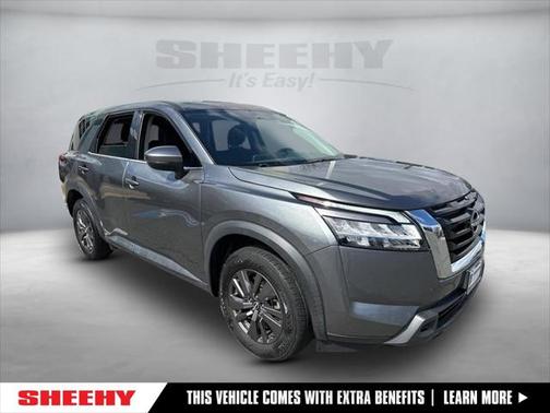 2022 Nissan Pathfinder S 4WD