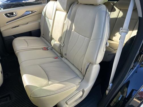 2017 INFINITI QX60 Base