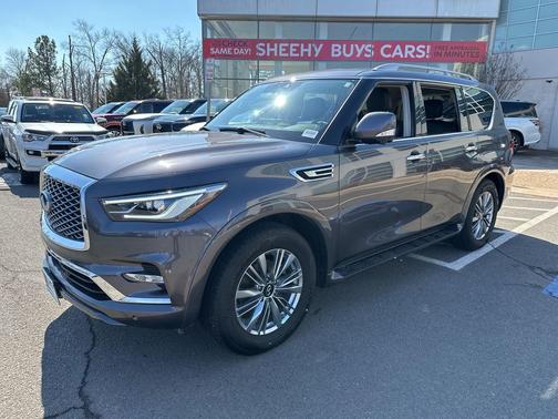2022 INFINITI QX80 Luxe