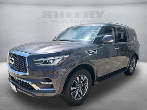 2022 INFINITI QX80 Luxe