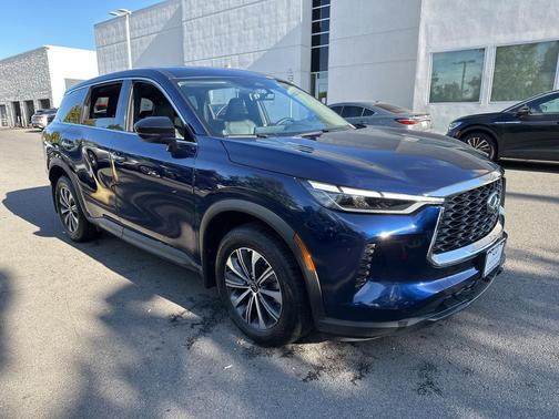 2025 INFINITI QX60 Pure