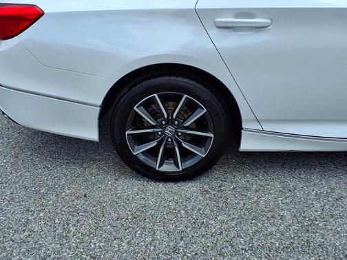 2022 Honda Accord EX-L 1.5T