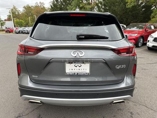 2023 INFINITI QX50 LUXE AWD