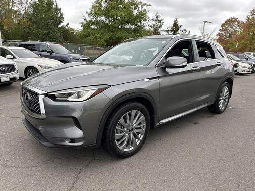 2023 INFINITI QX50 LUXE AWD