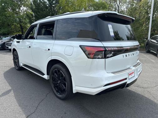 2026 INFINITI QX80 SPORT