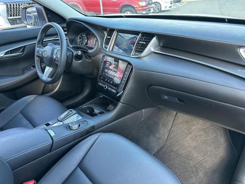 2025 INFINITI QX50 Pure AWD