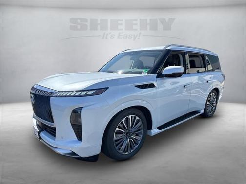 2025 INFINITI QX80 Luxe