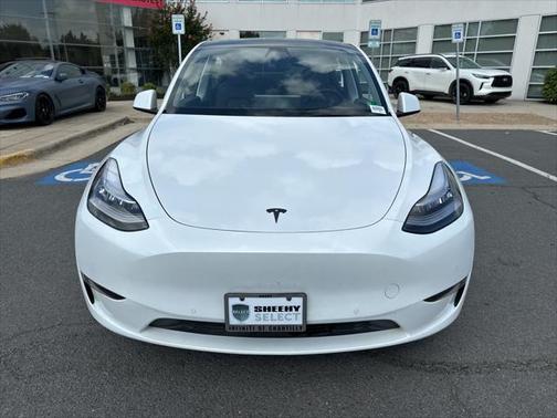 2022 Tesla Model Y Long Range Dual Motor All-Wheel Drive