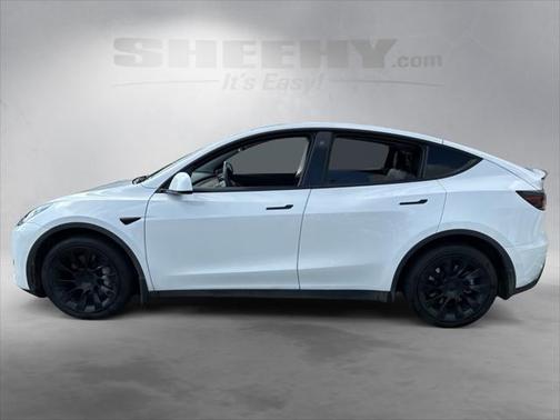 2022 Tesla Model Y Long Range Dual Motor All-Wheel Drive