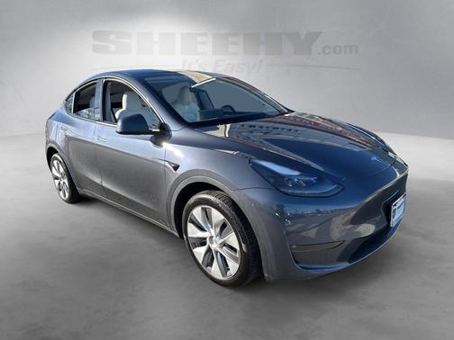 2023 Tesla Model Y Long Range Dual Motor All-Wheel Drive