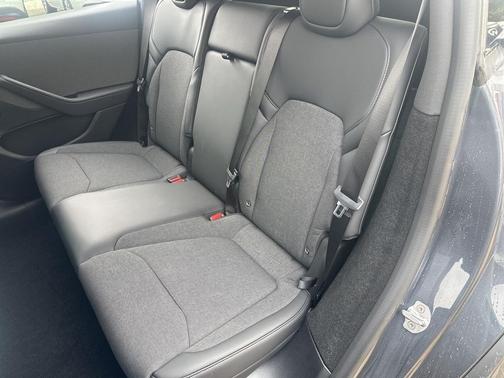 2026 Tesla Model Y Standard Rear-Wheel Drive