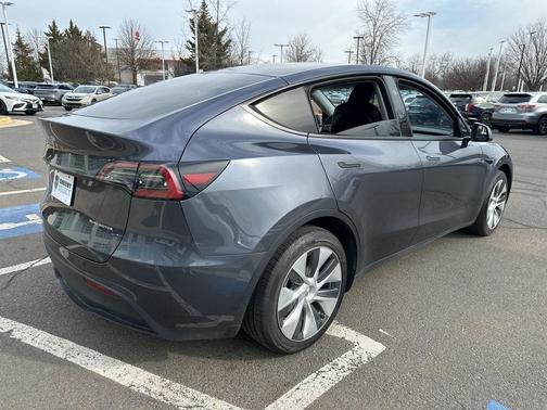 2023 Tesla Model Y Long Range Dual Motor All-Wheel Drive