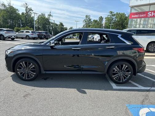 2022 INFINITI QX50 LUXE AWD