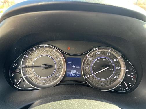 2015 INFINITI QX80 Base