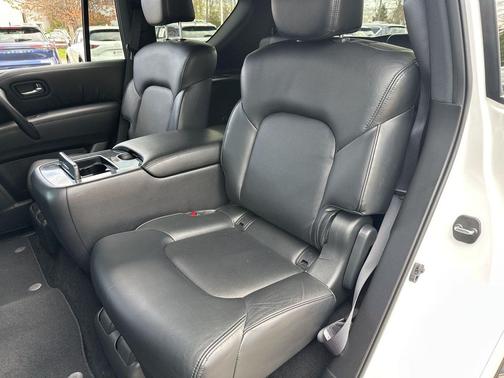 Aspen White Tricoat 2024 Nissan Armada SL 4WD