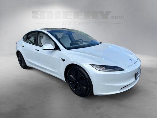 Pearl White Multi-Coat 2024 Tesla Model 3 Long Range