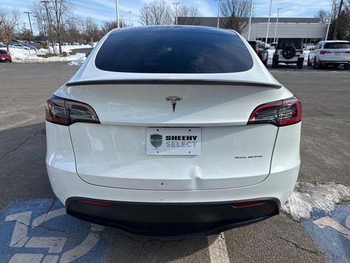 2023 Tesla Model Y Long Range Dual Motor All-Wheel Drive