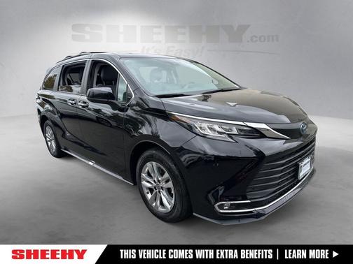 2022 Toyota Sienna XLE 7 Passenger