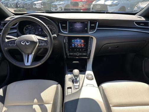 2023 INFINITI QX55 LUXE