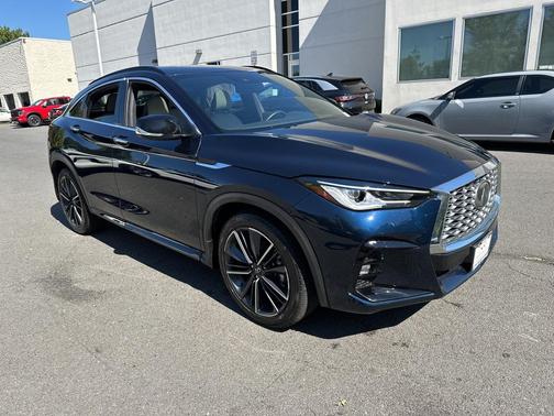 2023 INFINITI QX55 LUXE