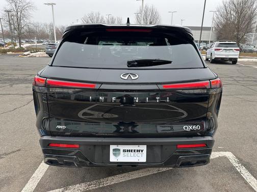 2025 INFINITI QX60 Luxe