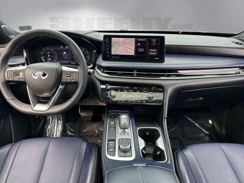 Rad Wht 2026 INFINITI QX60 SPORT