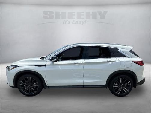 2022 INFINITI QX50 LUXE AWD