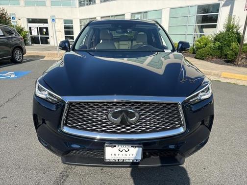 2022 INFINITI QX50 LUXE AWD