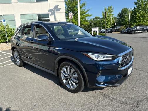 2022 INFINITI QX50 LUXE AWD