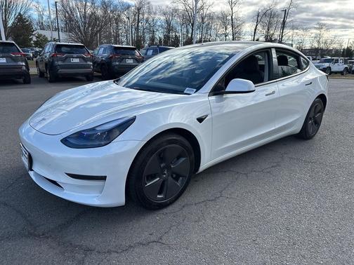 2023 Tesla Model 3 Standard Range