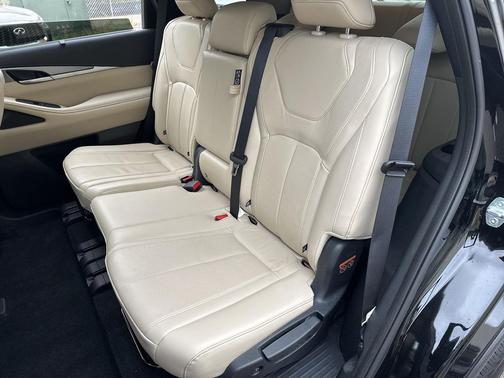 2022 INFINITI QX60 Luxe