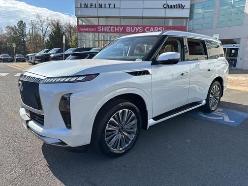 2026 INFINITI QX80 Luxe