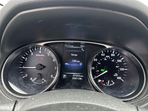 2016 Nissan Rogue SV