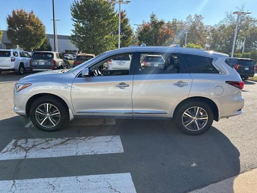 2018 INFINITI QX60 Base
