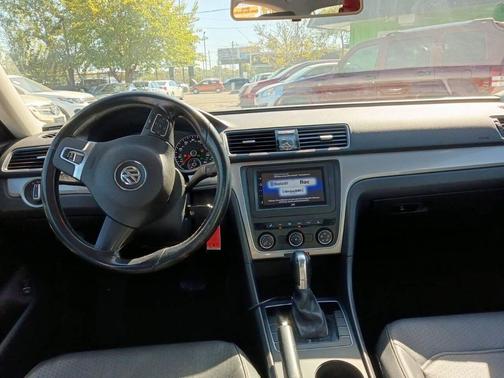 Candy White 2014 Volkswagen Passat 1.8T S