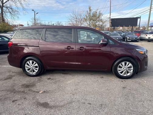 2018 Kia Sedona LX