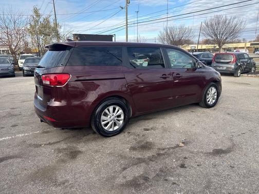 2018 Kia Sedona LX