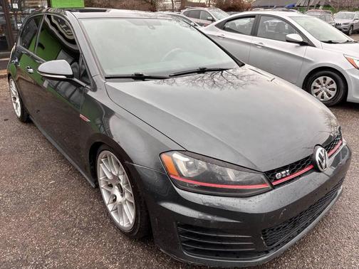 2015 Volkswagen Golf GTI 2.0T SE 2-Door