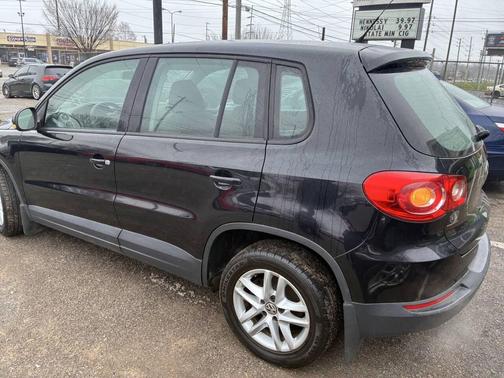 2011 Volkswagen Tiguan S