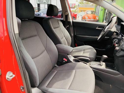 2010 Hyundai Elantra Touring GLS
