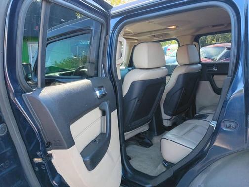 Blue 2008 Hummer H3 Base