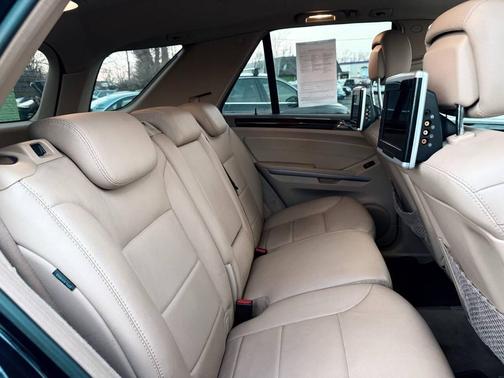 2011 Mercedes-Benz M-Class 4MATIC