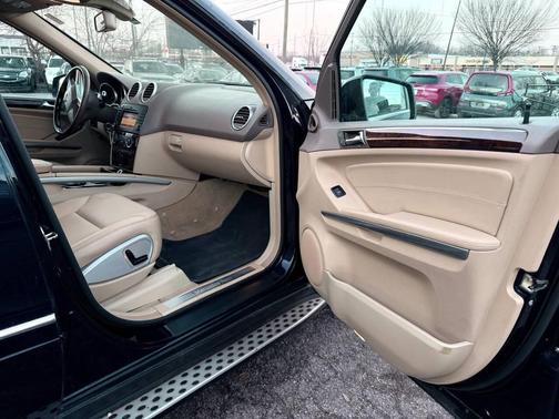 2011 Mercedes-Benz M-Class 4MATIC