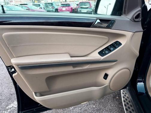 2011 Mercedes-Benz M-Class 4MATIC