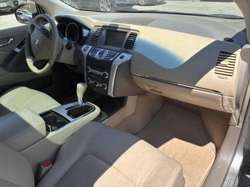 Champagne 2009 Nissan Murano SL