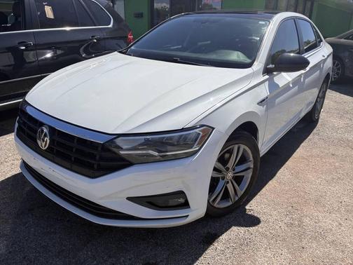 White 2019 Volkswagen Jetta 1.4T R-Line