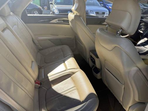 2013 Lincoln MKZ Base