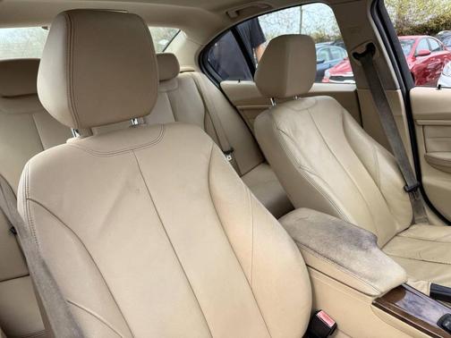 Champagne 2013 BMW 328 xDrive