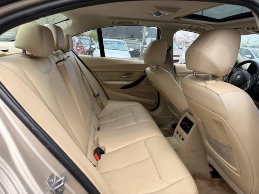 Champagne 2013 BMW 328 xDrive